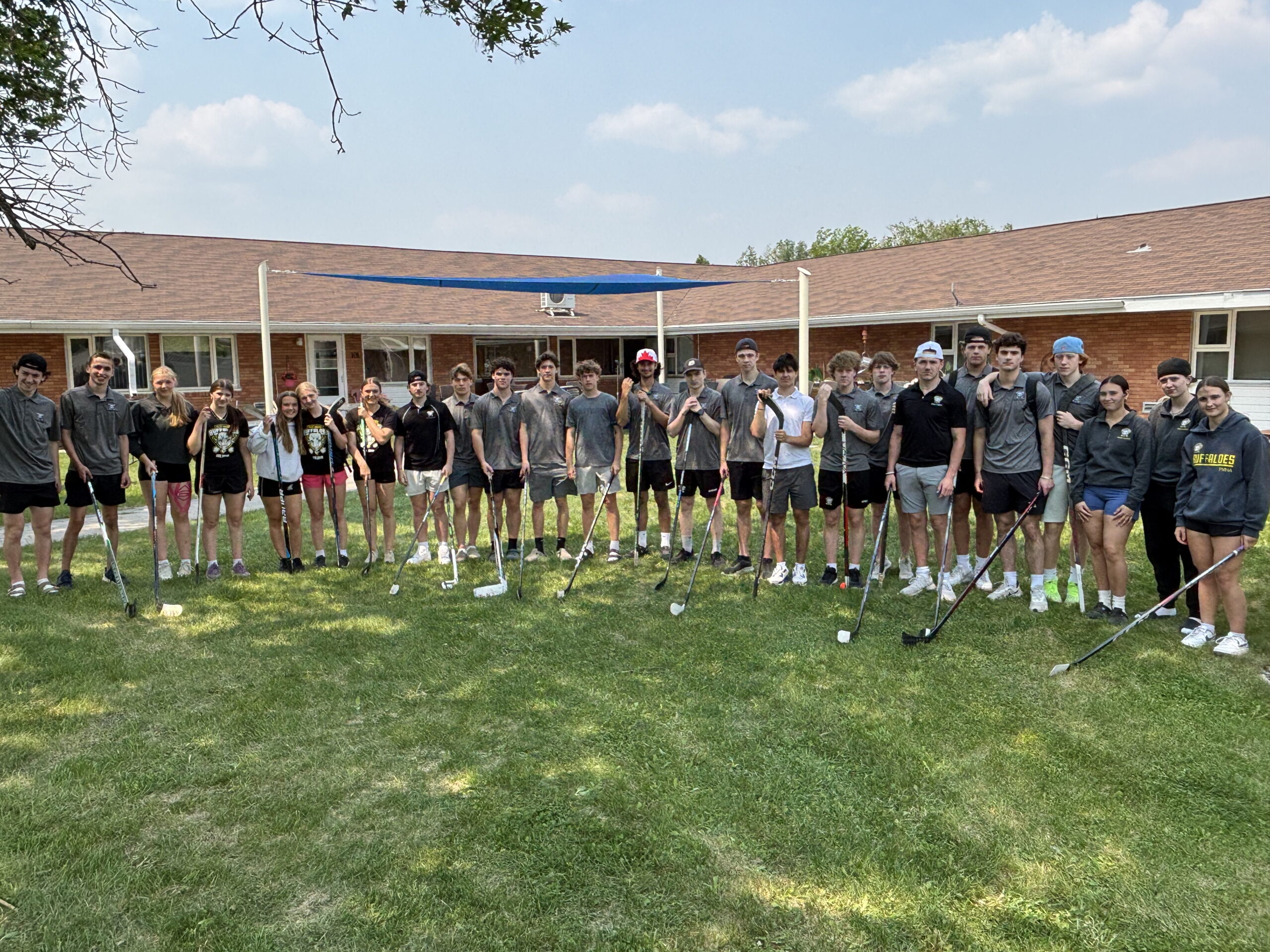 Read more about the article More Than a Game: PMHA and Prairie View Lodge Build Lasting Connections Through Weekly Volunteering